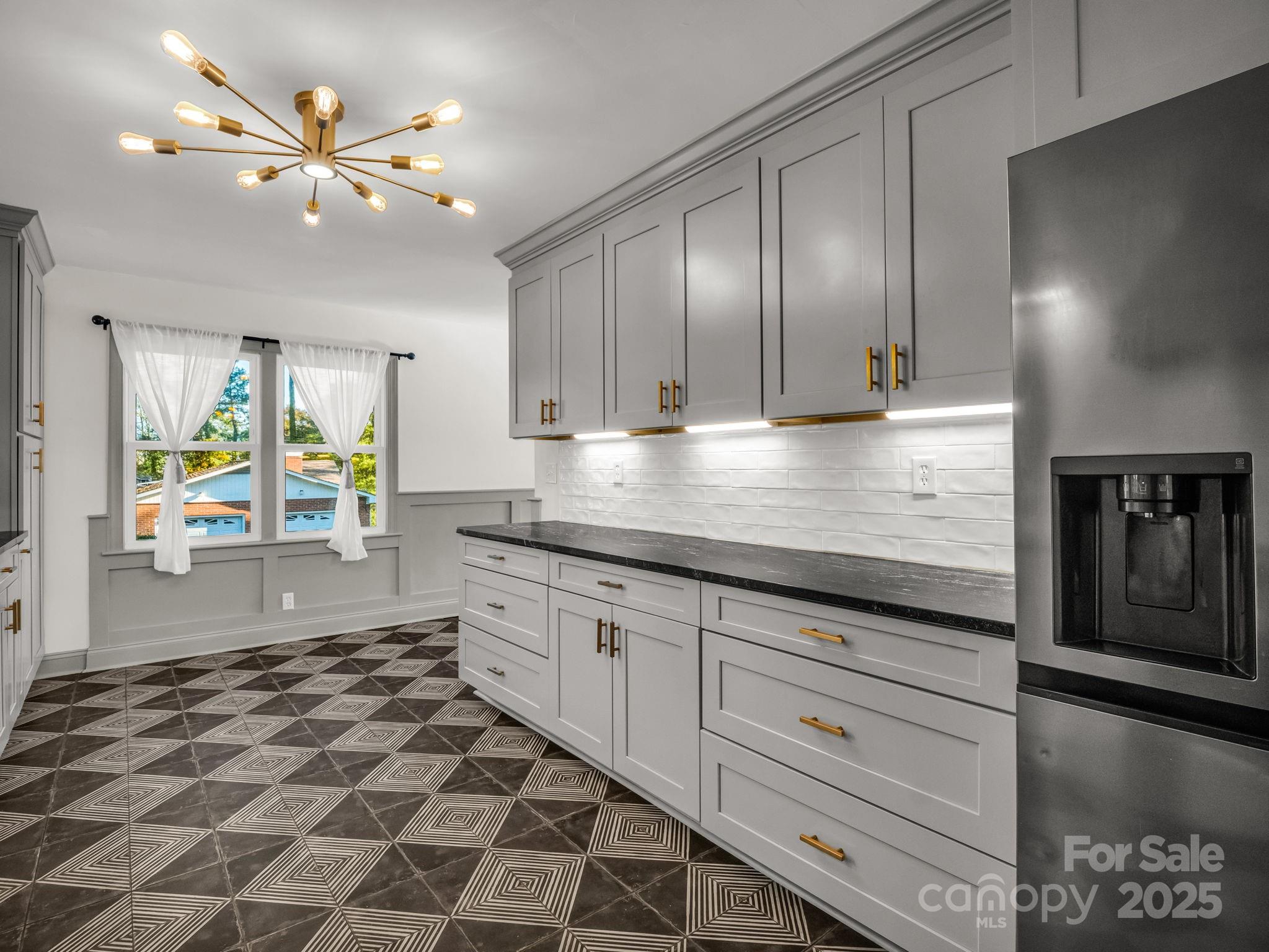 Stoney Crest - Residential