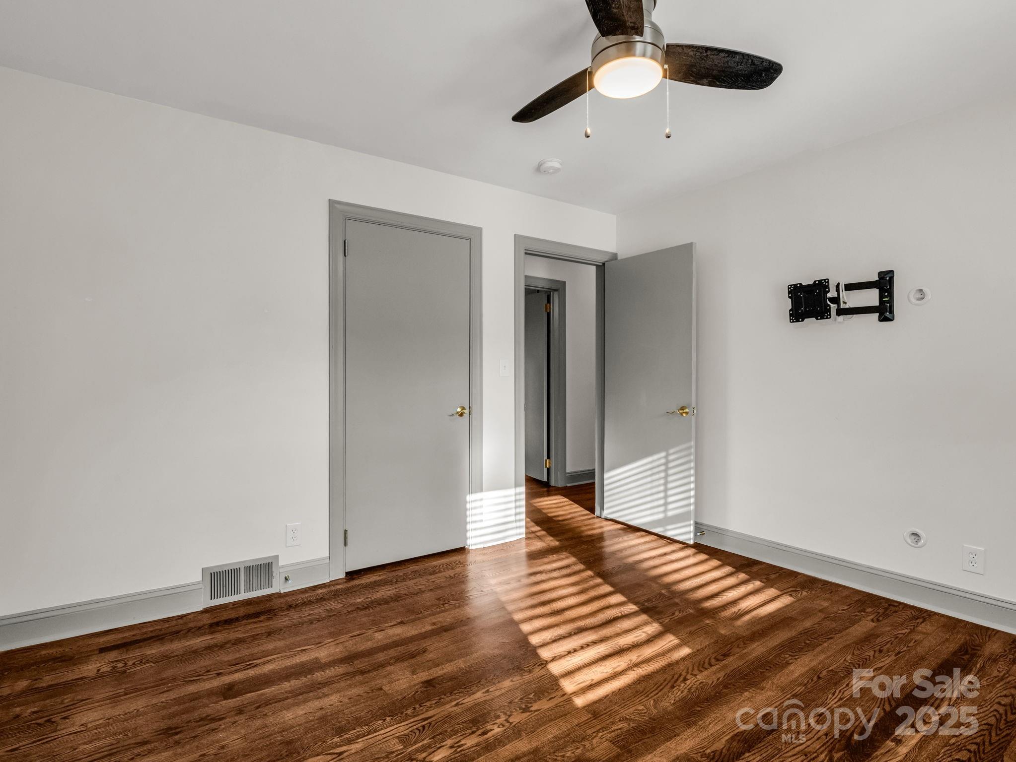 Stoney Crest - Residential