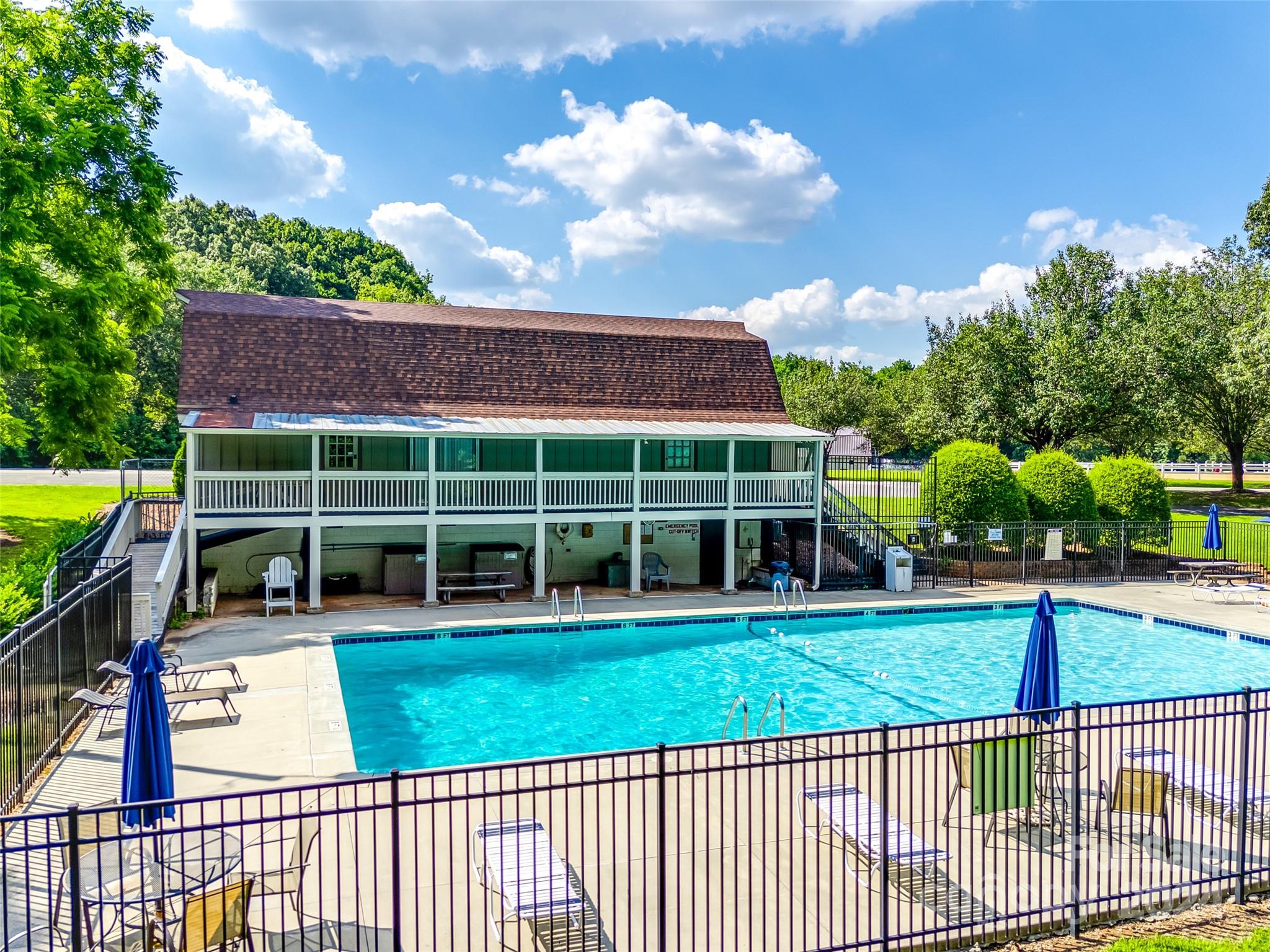 Black Horse Run - Residential