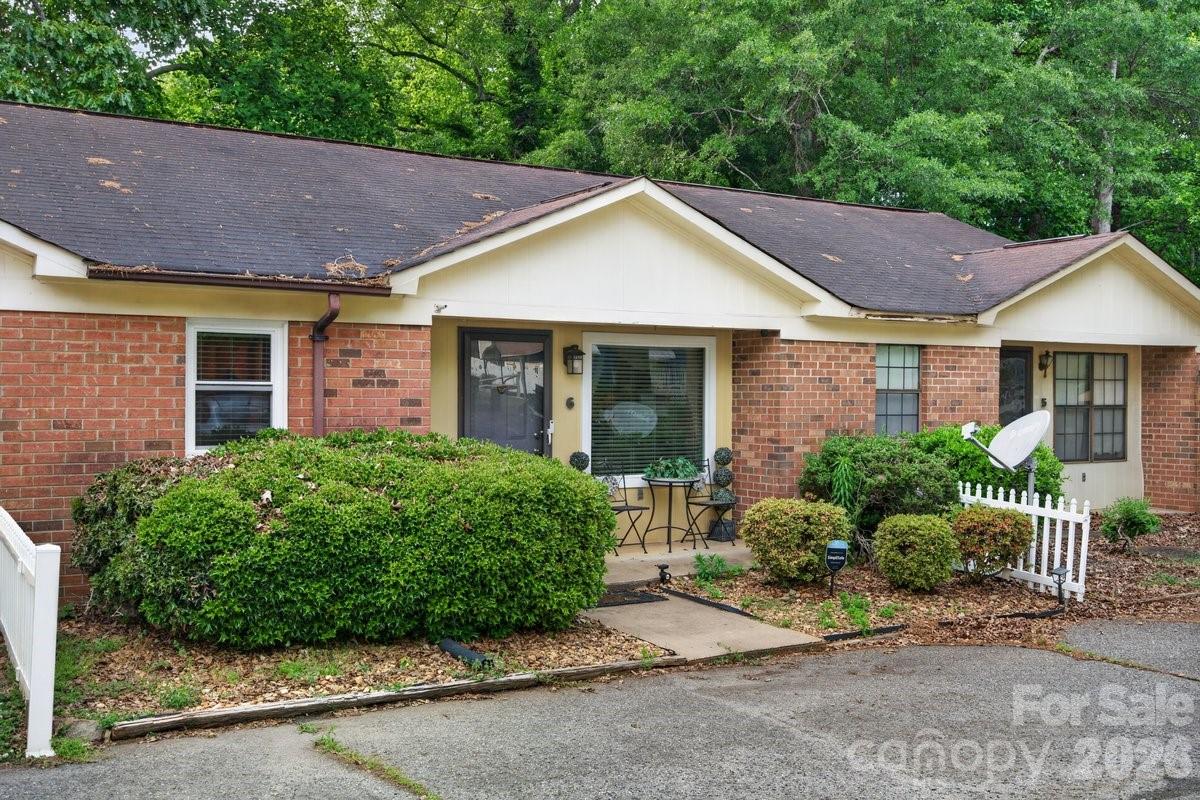 Hillcrest - Residential