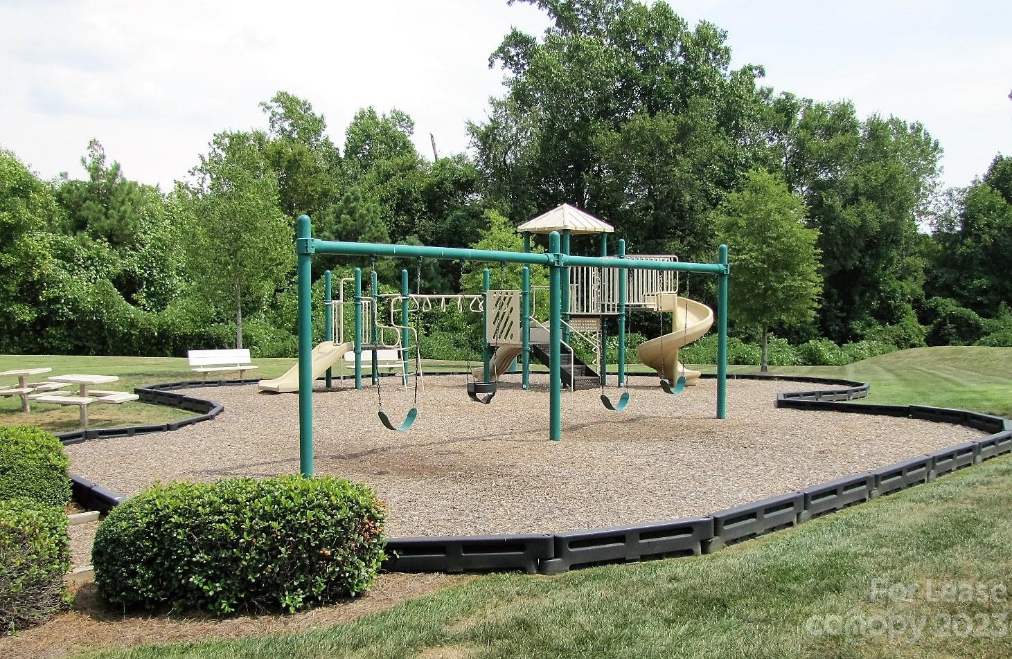 Oakhurst - Residential Lease