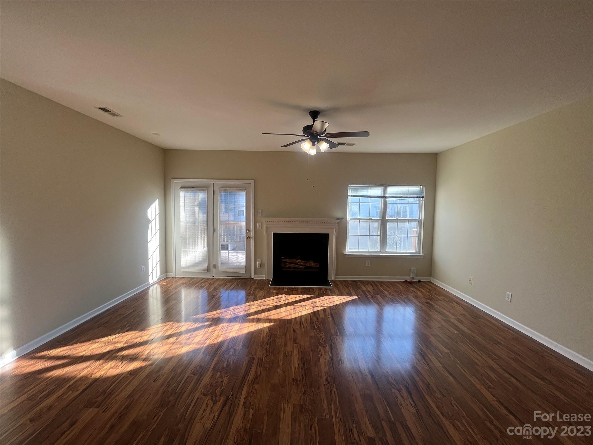 Oakhurst - Residential Lease