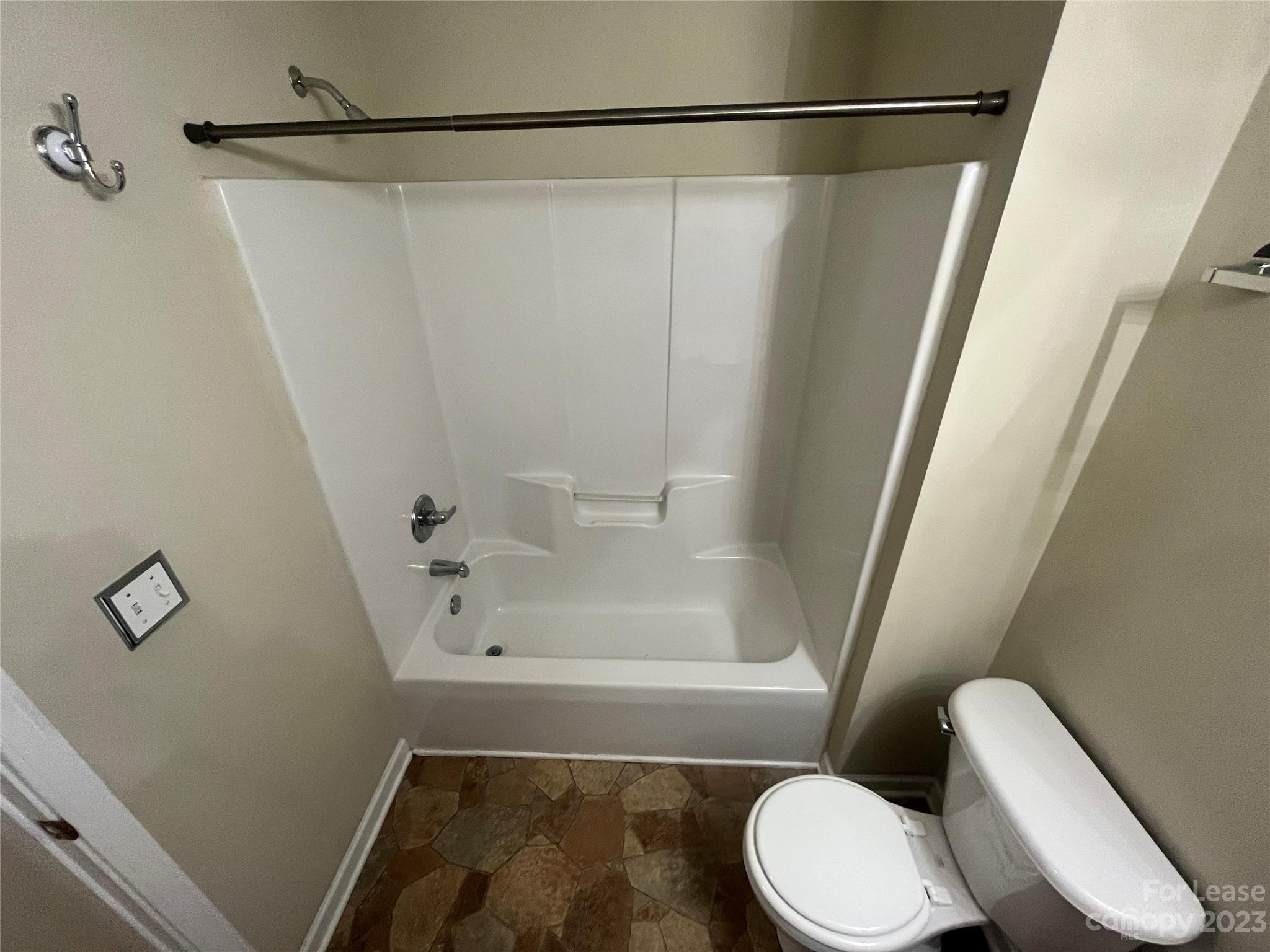 Oakhurst - Residential Lease