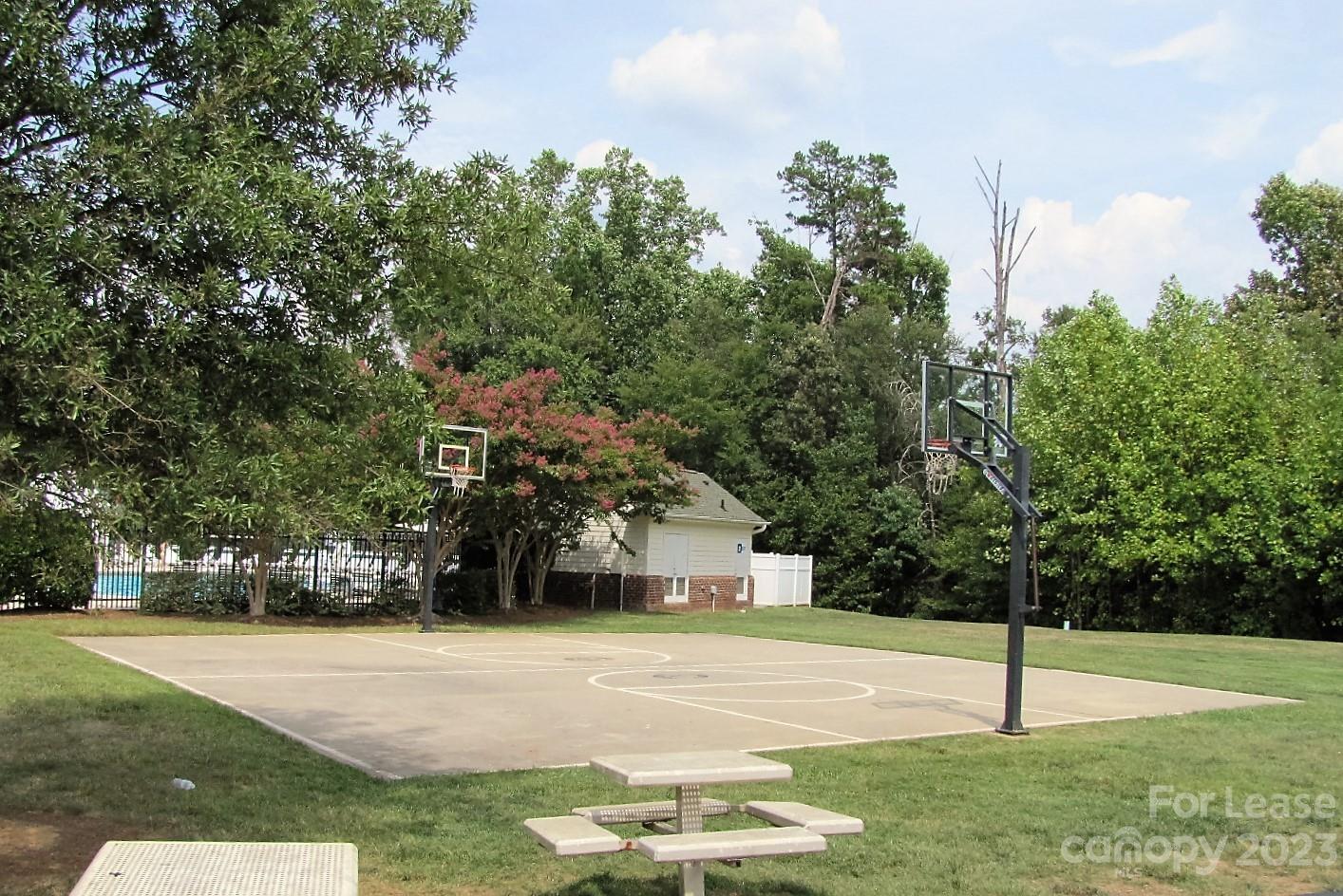 Oakhurst - Residential Lease