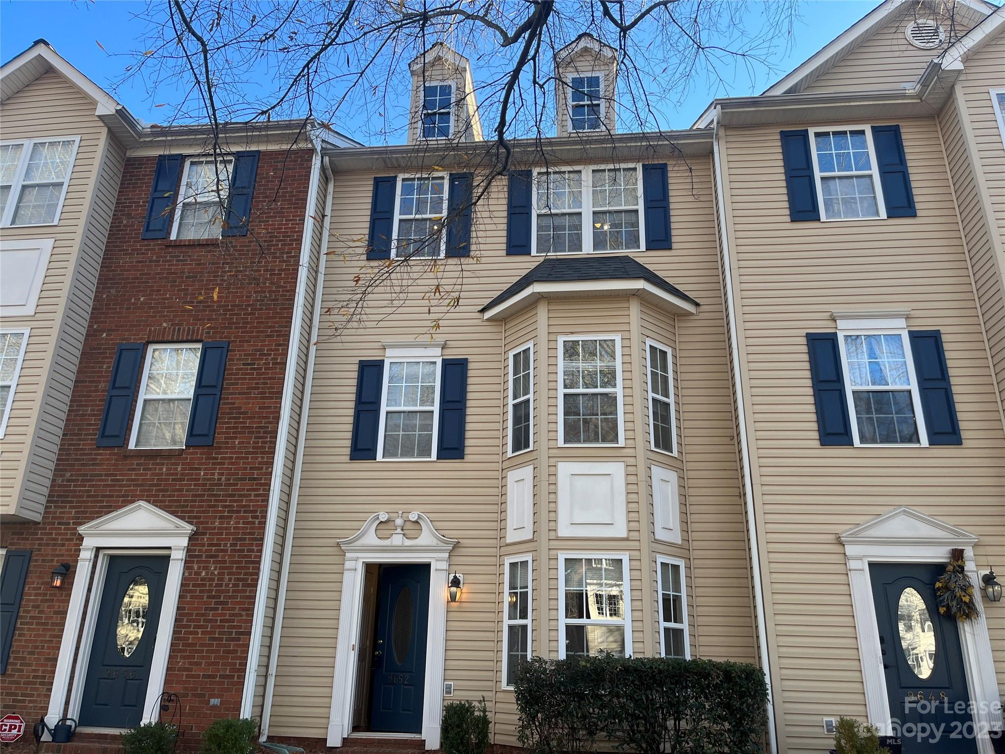 Oakhurst - Residential Lease