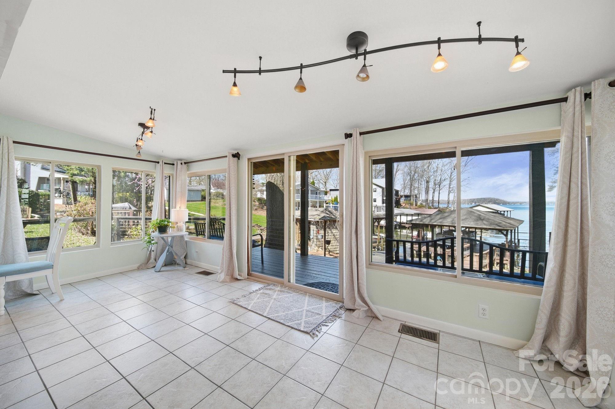 Turner Beach - Residential