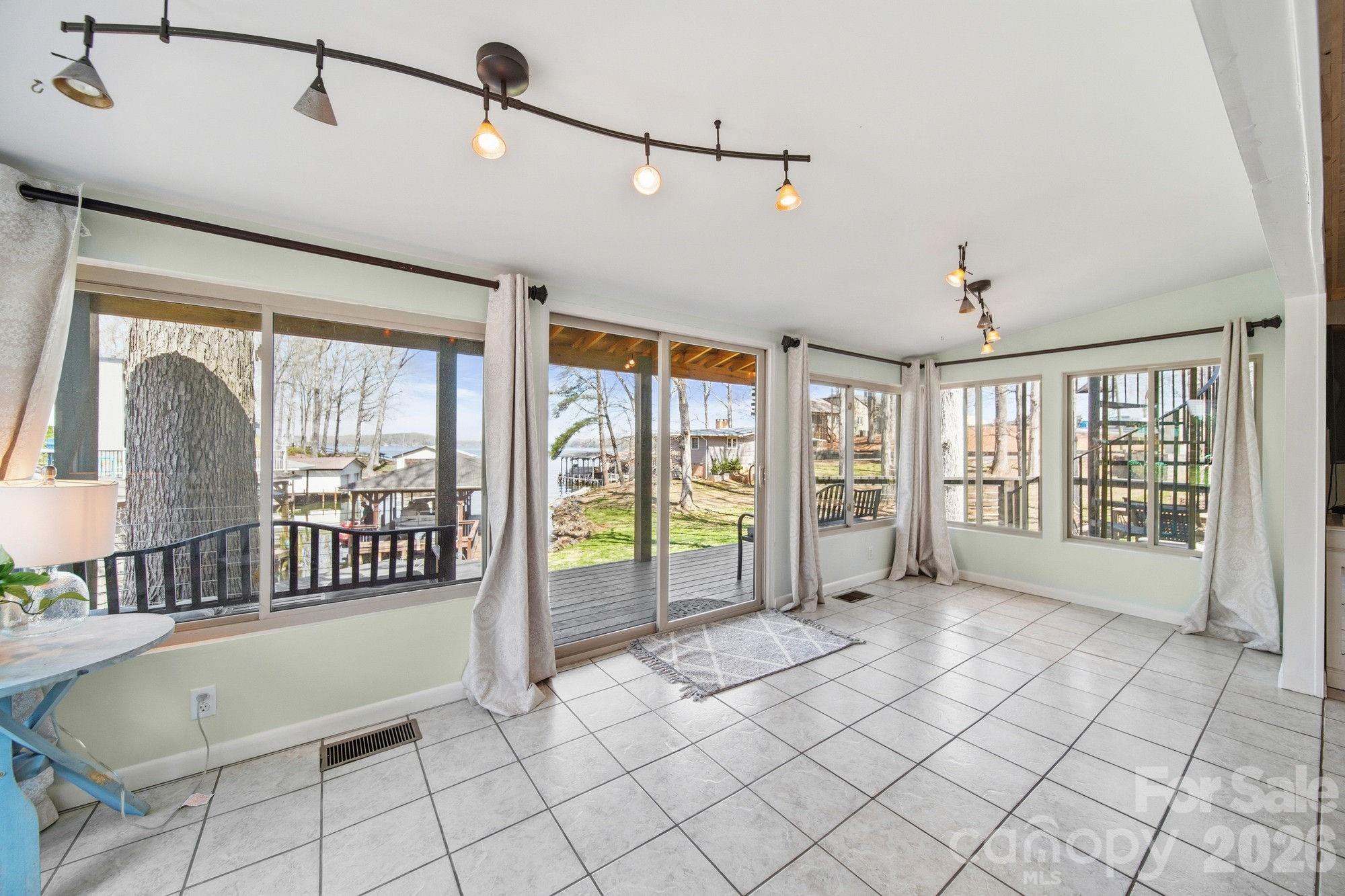 Turner Beach - Residential