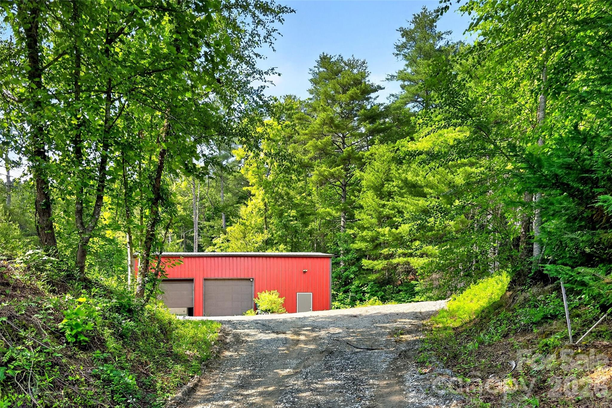 263 E Lester Lane