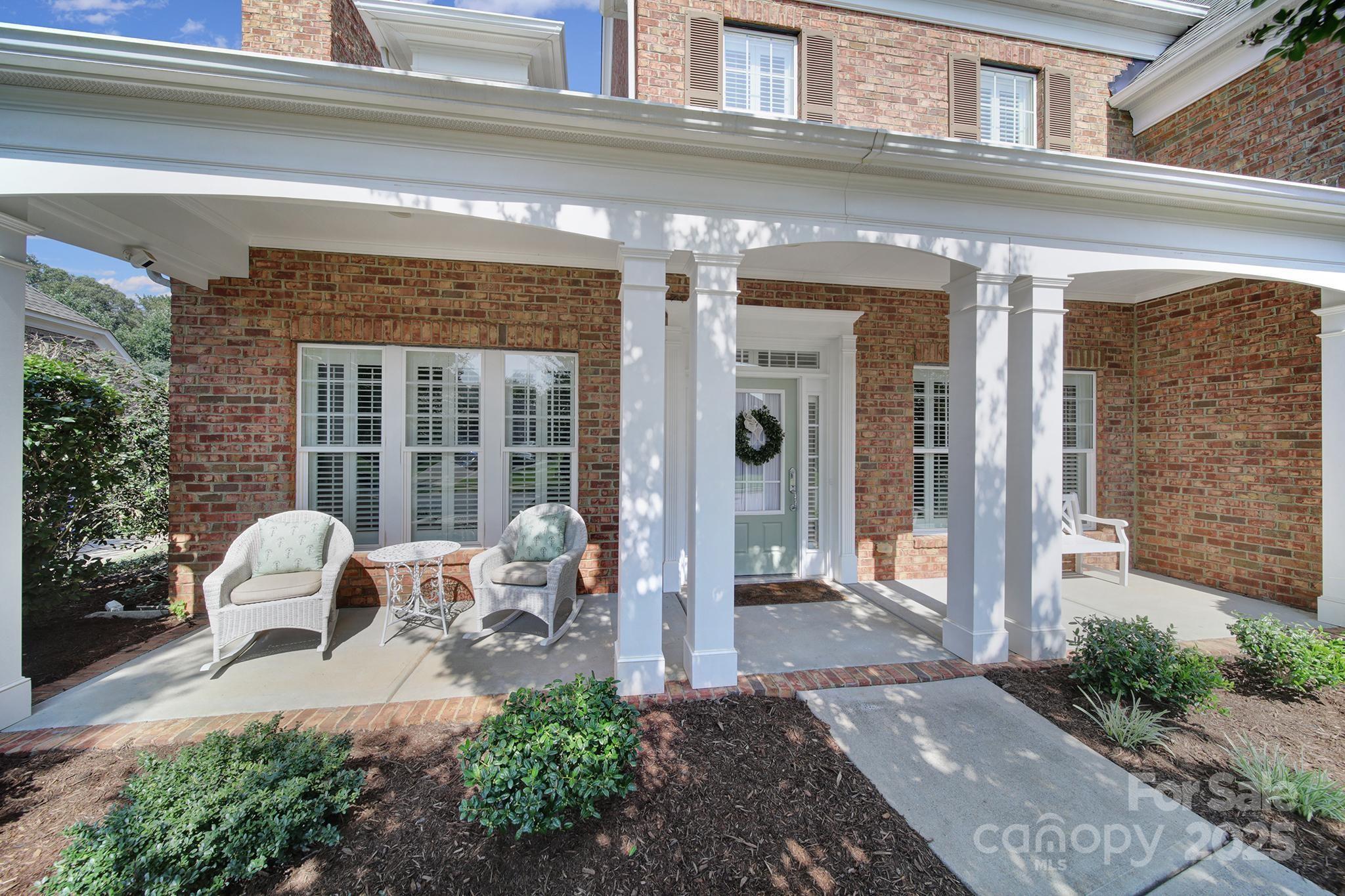 2909 Julian Glen Circle