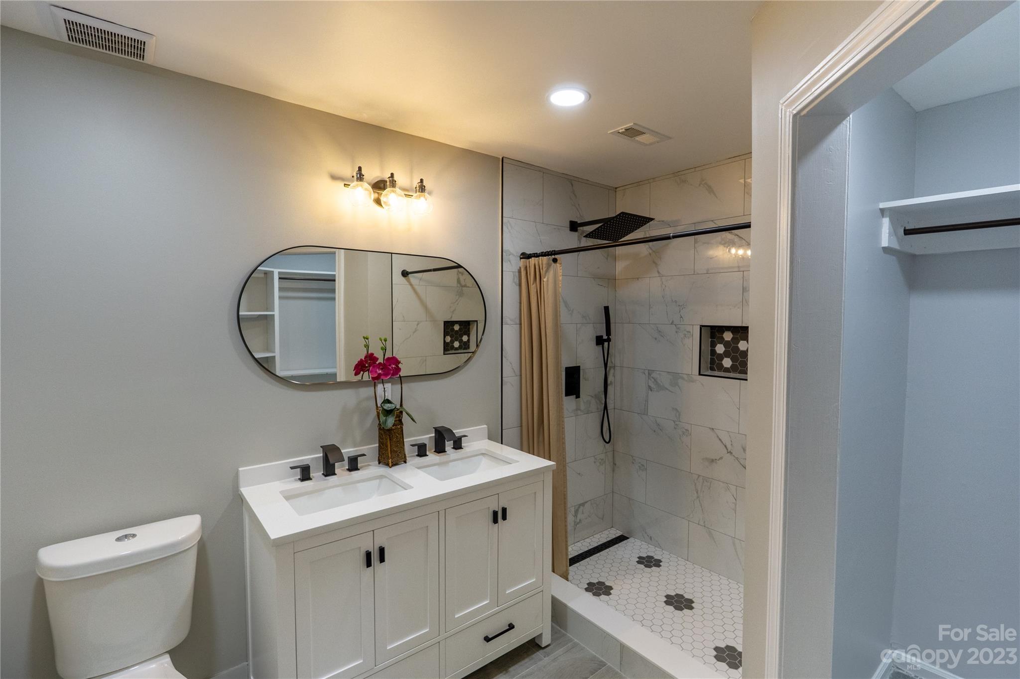 Hickory Ridge - Residential