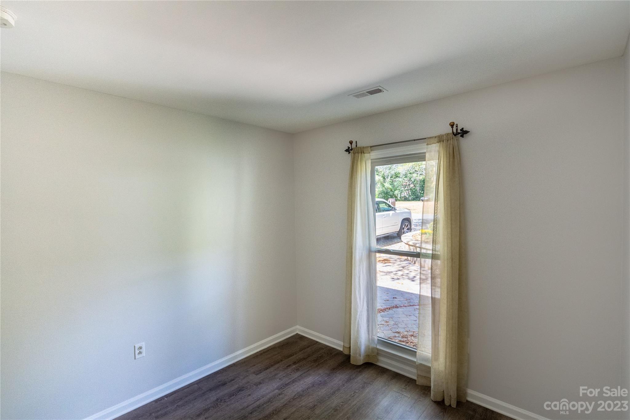 Hickory Ridge - Residential