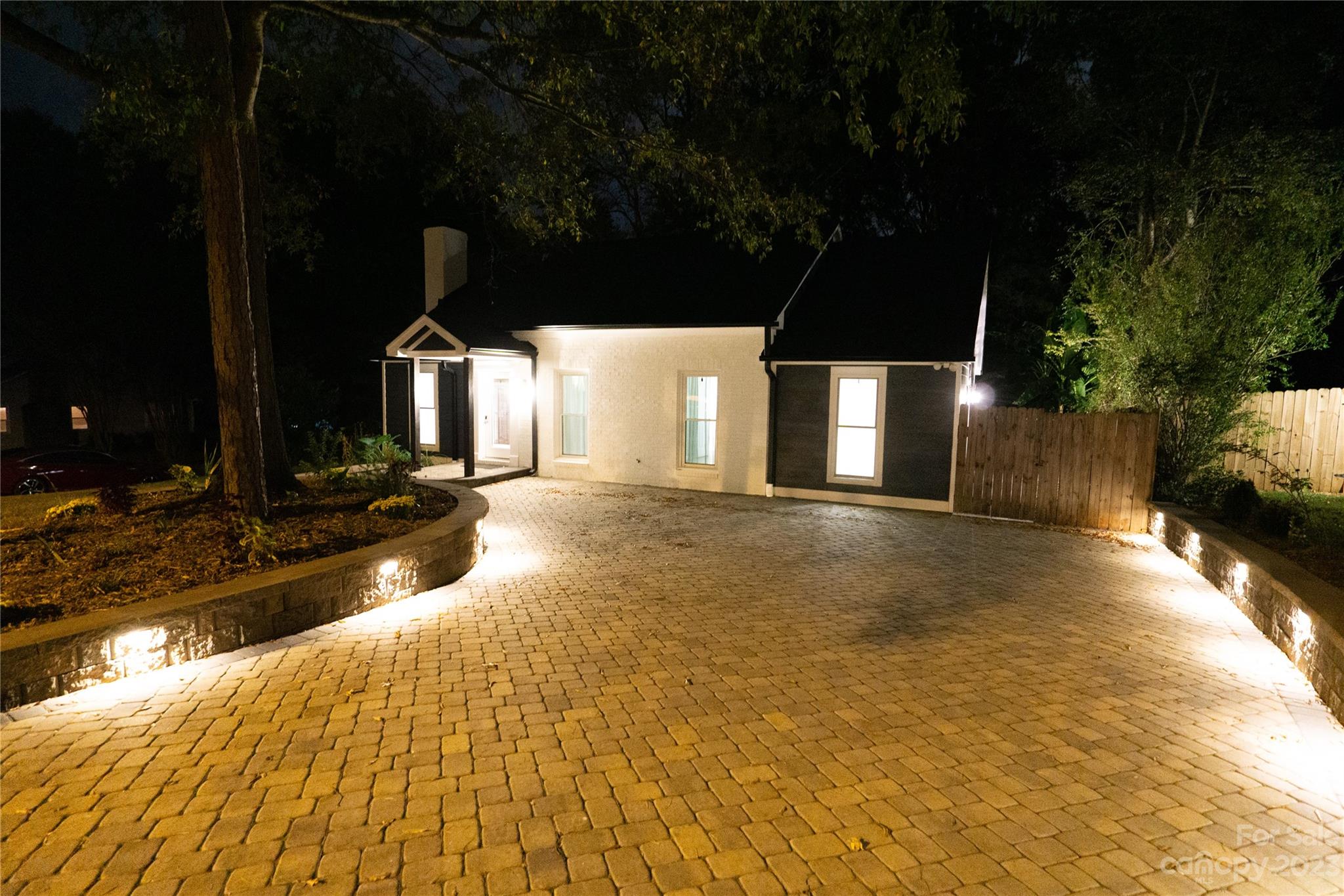 Hickory Ridge - Residential