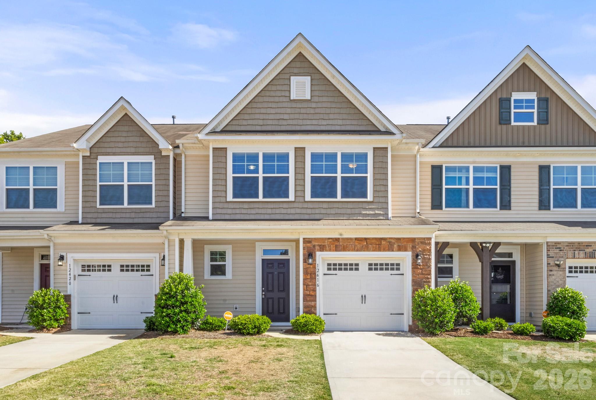 Savannah Townhomes - Residential