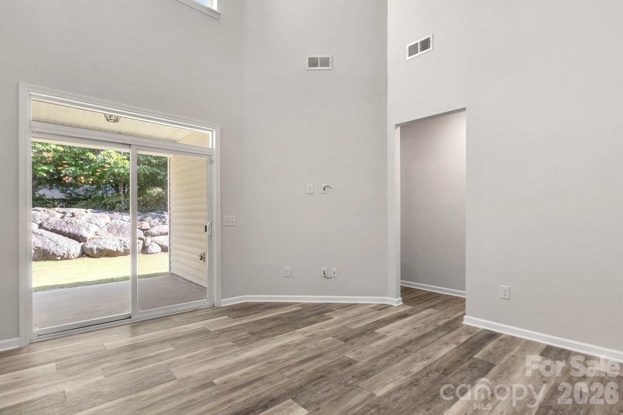 Savannah Townhomes - Residential