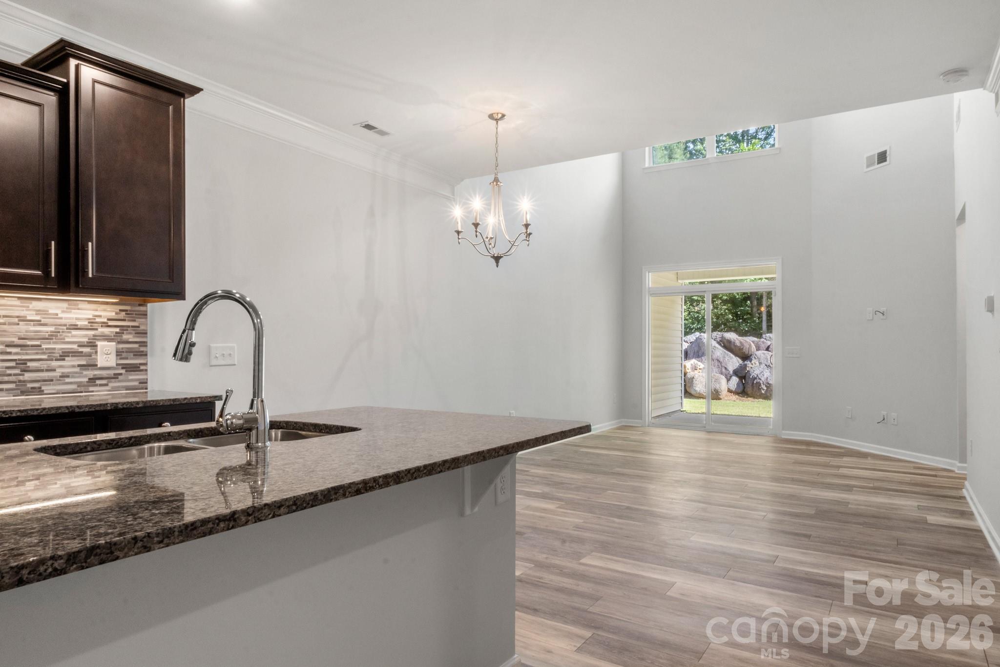 Savannah Townhomes - Residential