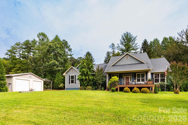 18 HOYE LN, CANDLER, NC 28715 - Image 8e0d30e76aa28fc82ff7daeaa99d694a/1342471719