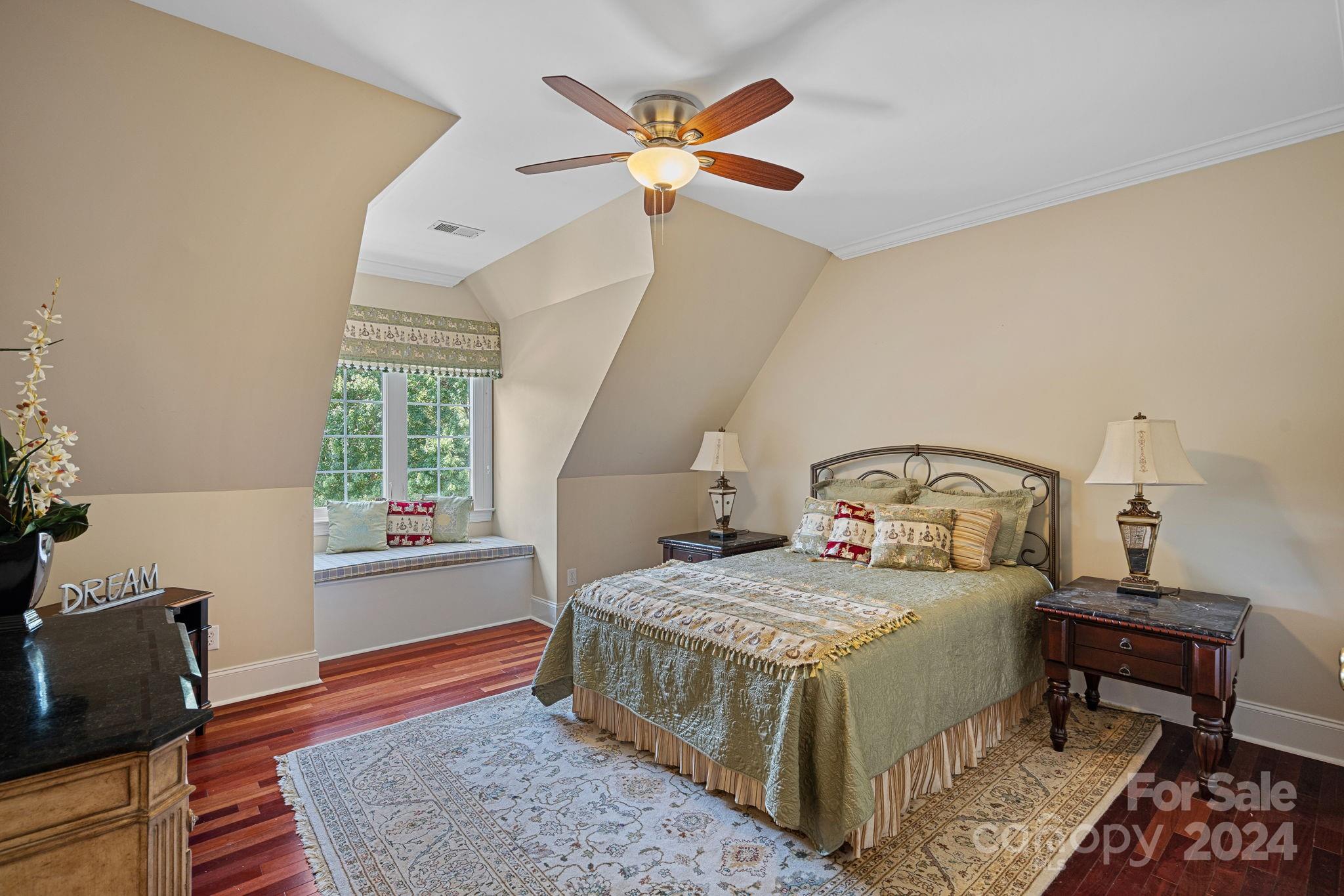 The Peninsula - Residential