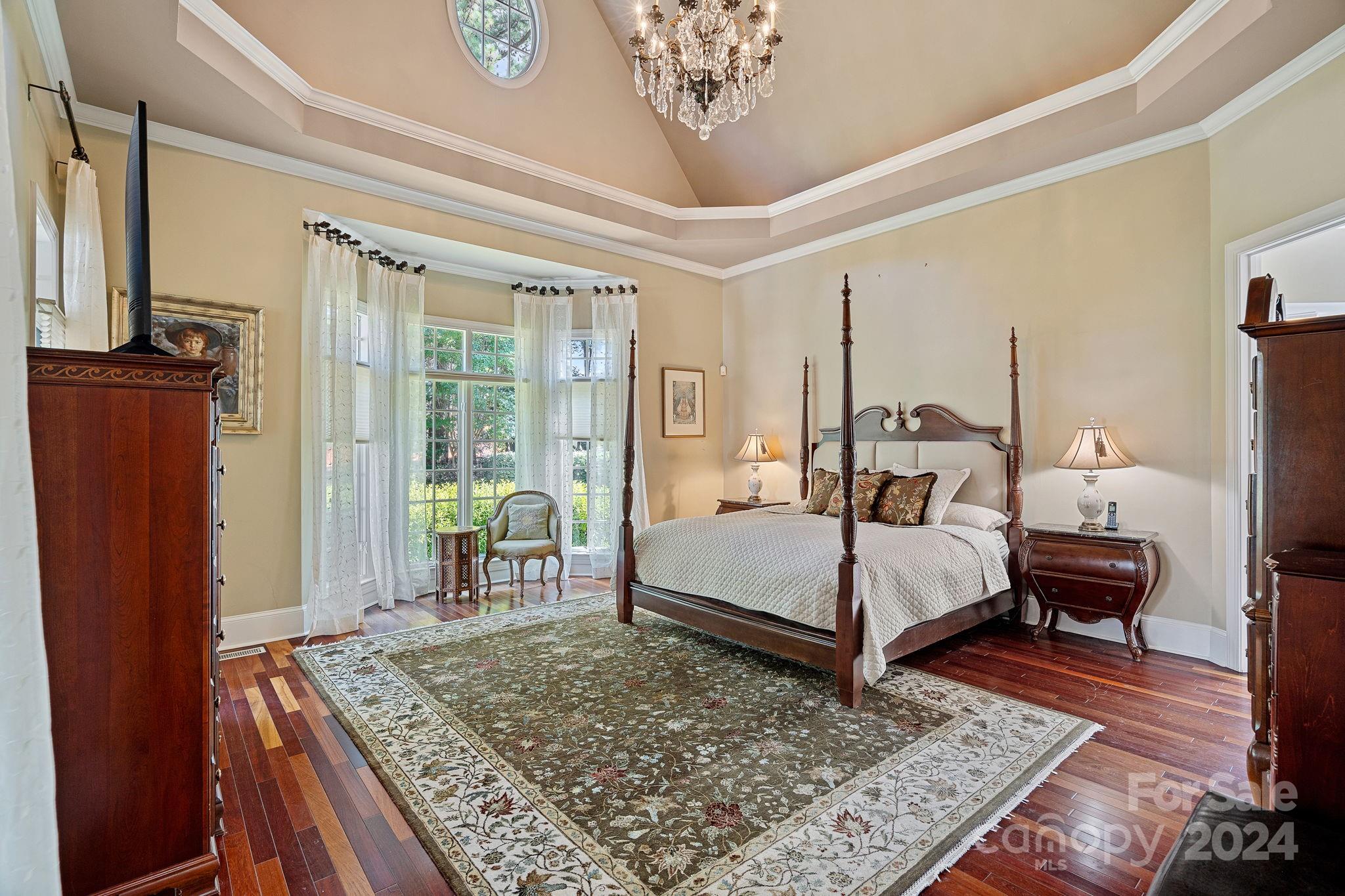 The Peninsula - Residential