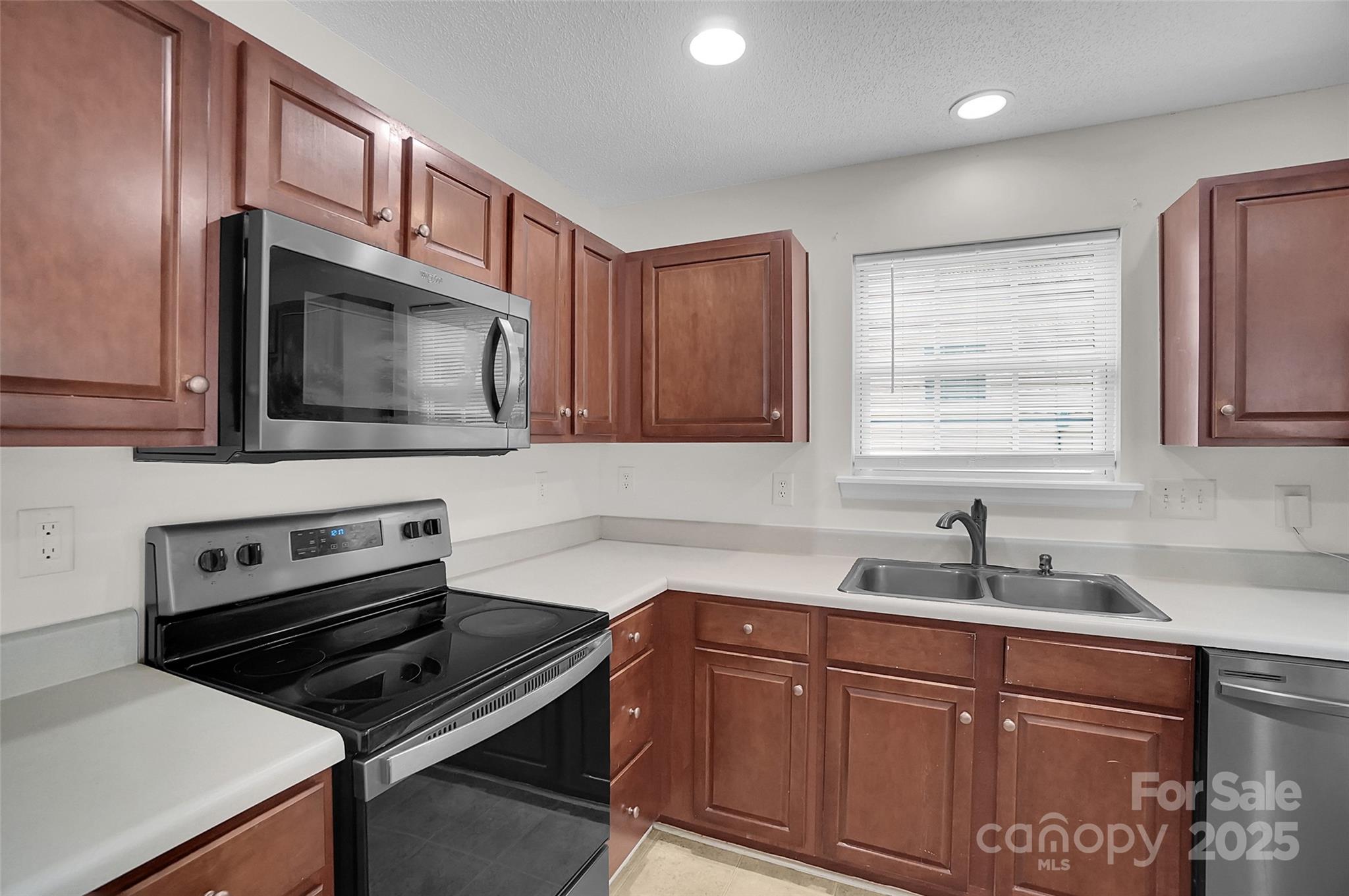 5237 Ficus Tree Lane