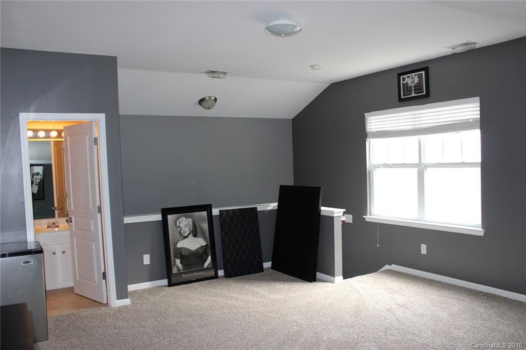 Ridge Pointe - Residential