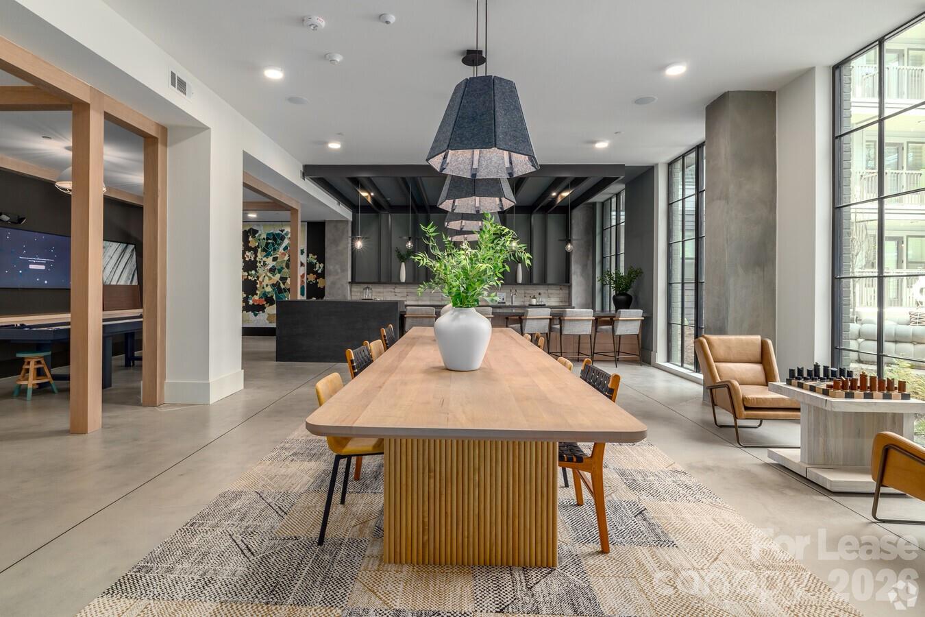 536 W Tremont Avenue B1