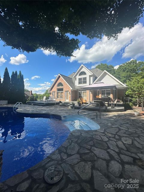 504 Johnsfield Road Shelby NC 28150