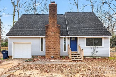 Photo of 8011 Beacon Hills Road, Indian Trail, NC 28079 (MLS # 4314183)