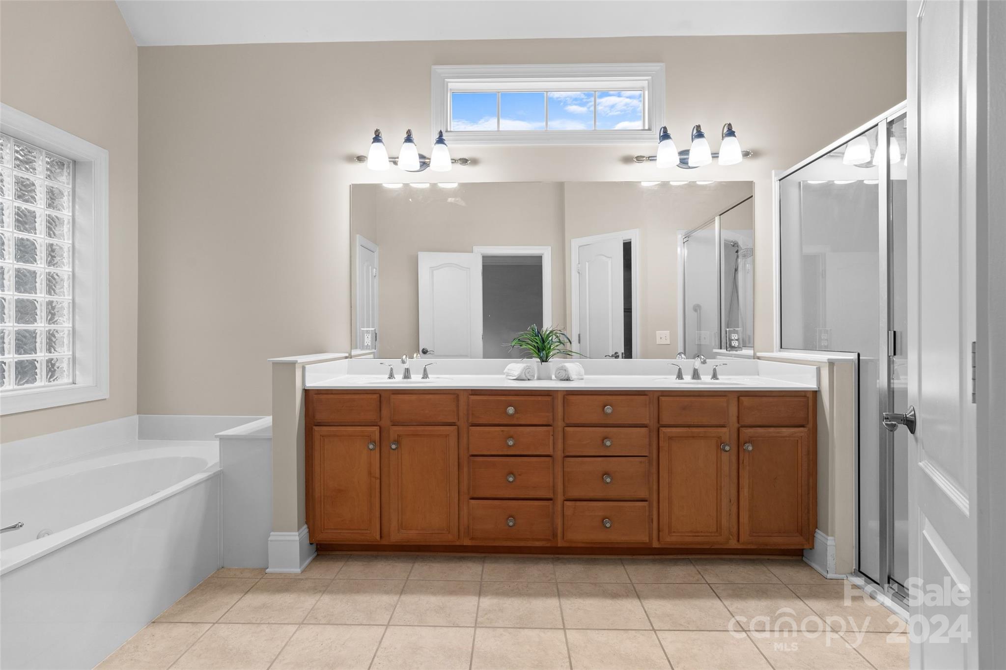 Lake Club Commons - Residential