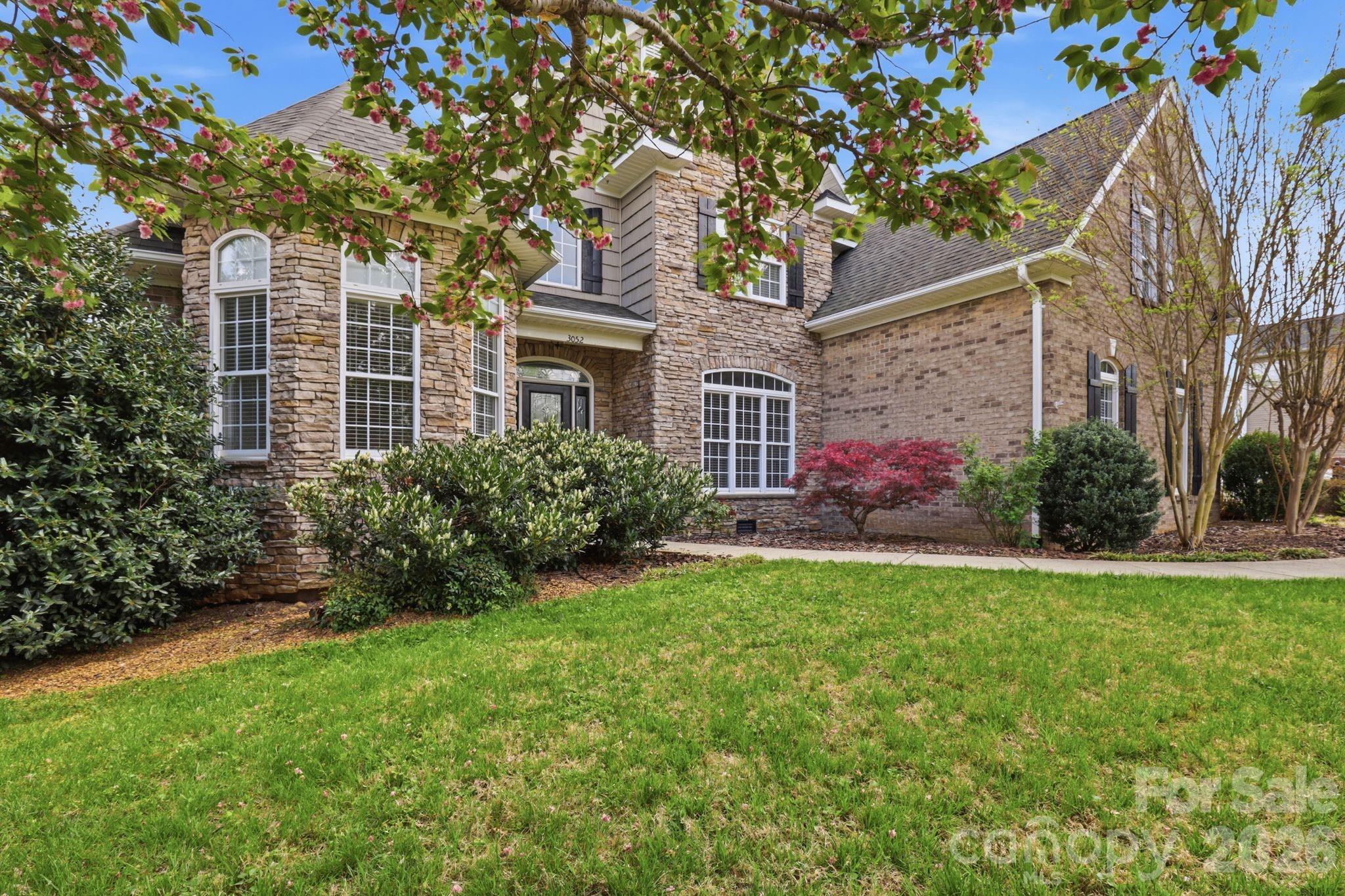 3052 17th Street Court NE