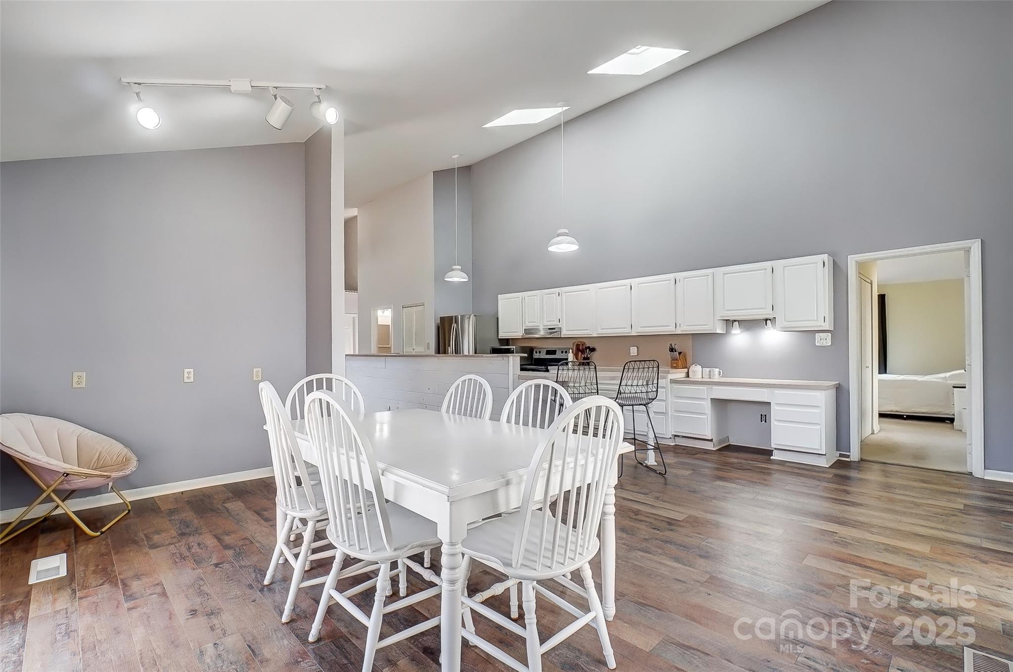 Tega Cay - Residential