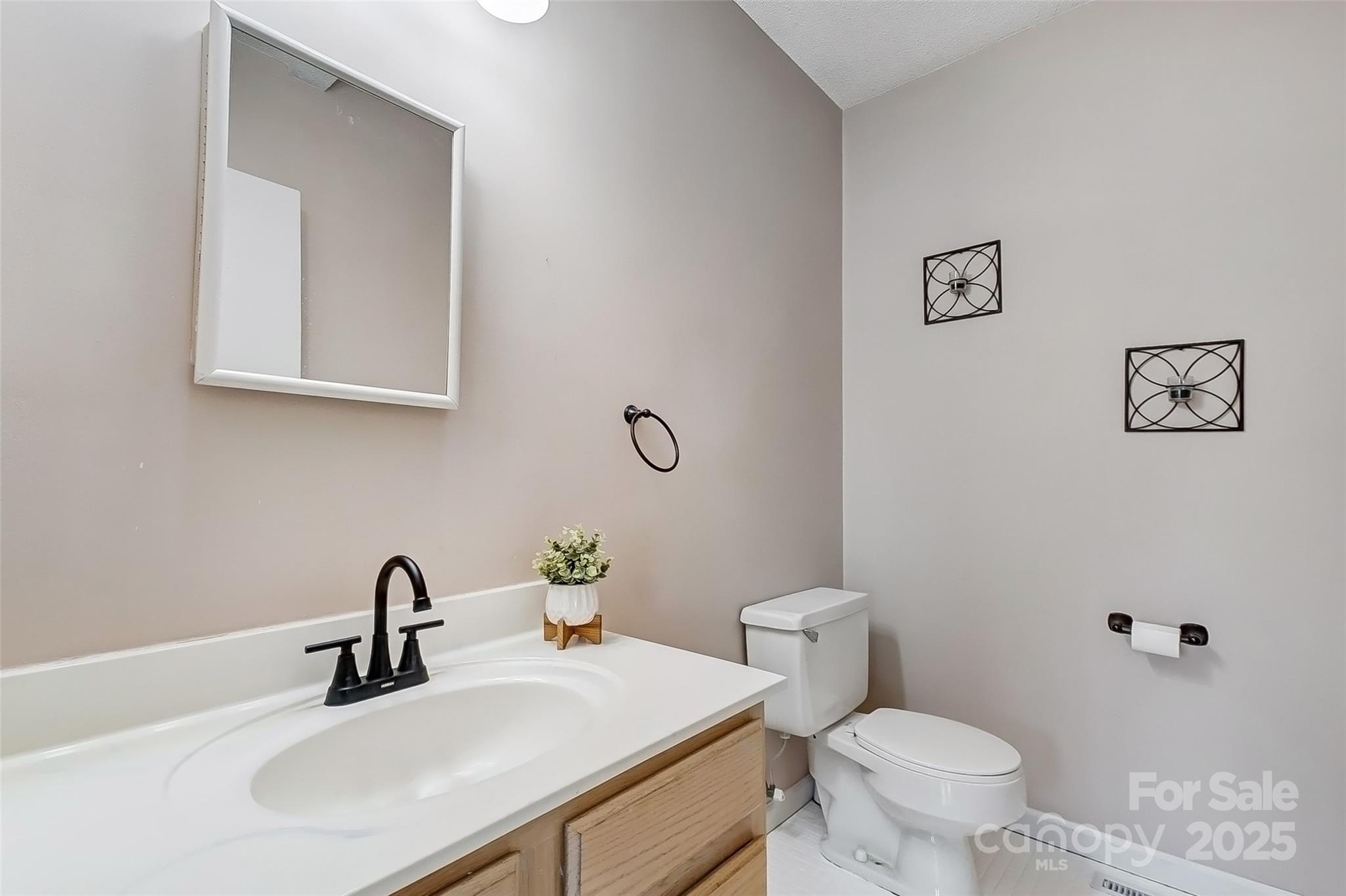 Tega Cay - Residential