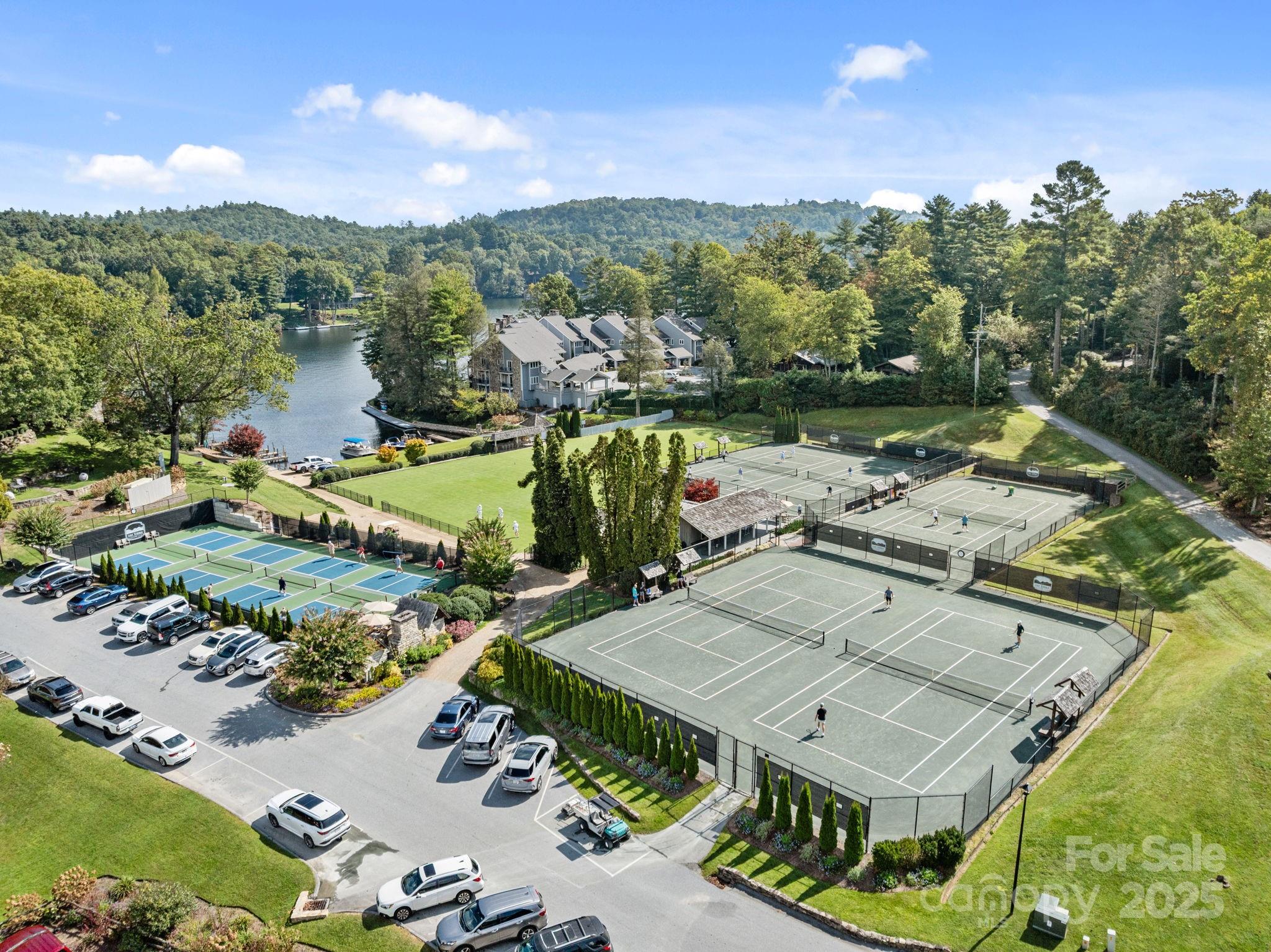Lake Toxaway Estates - Residential