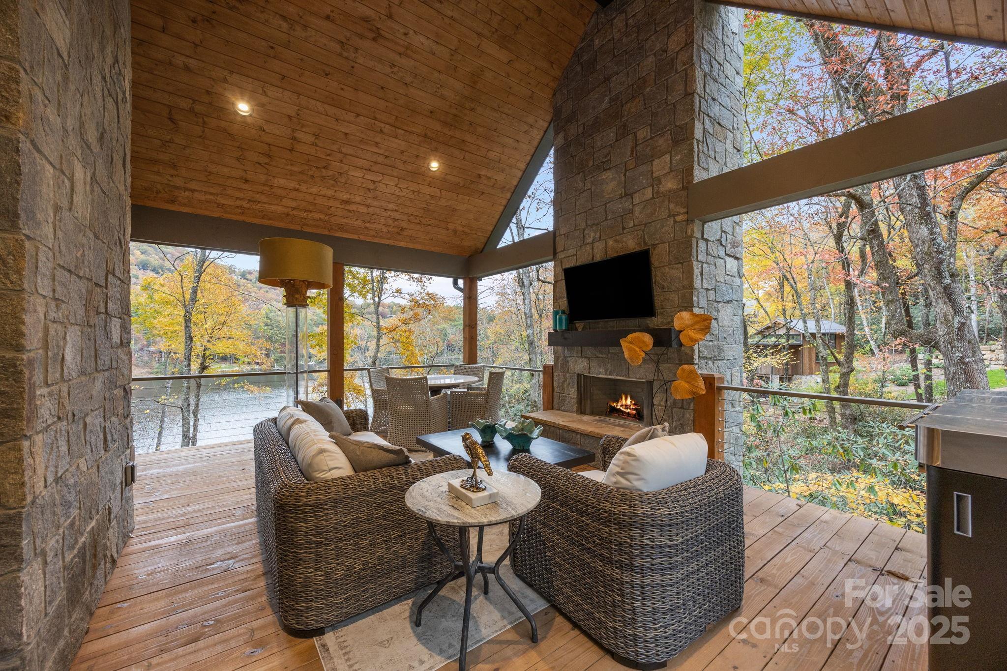 Lake Toxaway Estates - Residential