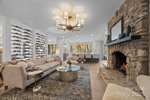 95 Cardinal Trace Lake Toxaway NC 28747