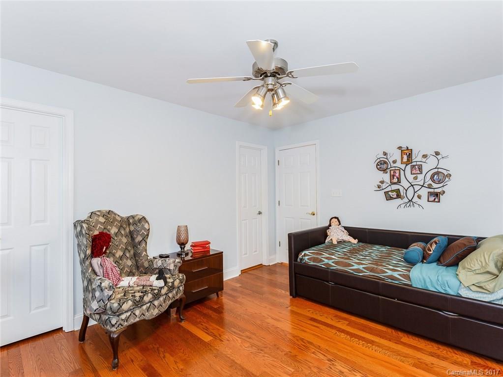 Tega Cay - Residential