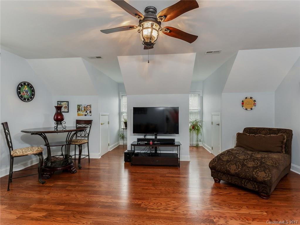 Tega Cay - Residential