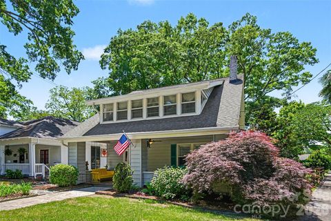 Photo of 415 W 5th Avenue, Gastonia, NC 28052 (MLS # 4374559)