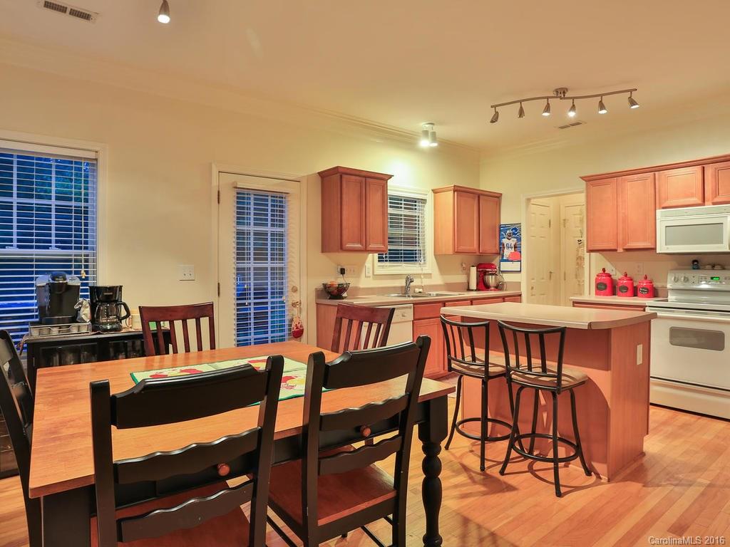 Moss Creek Village - Residential