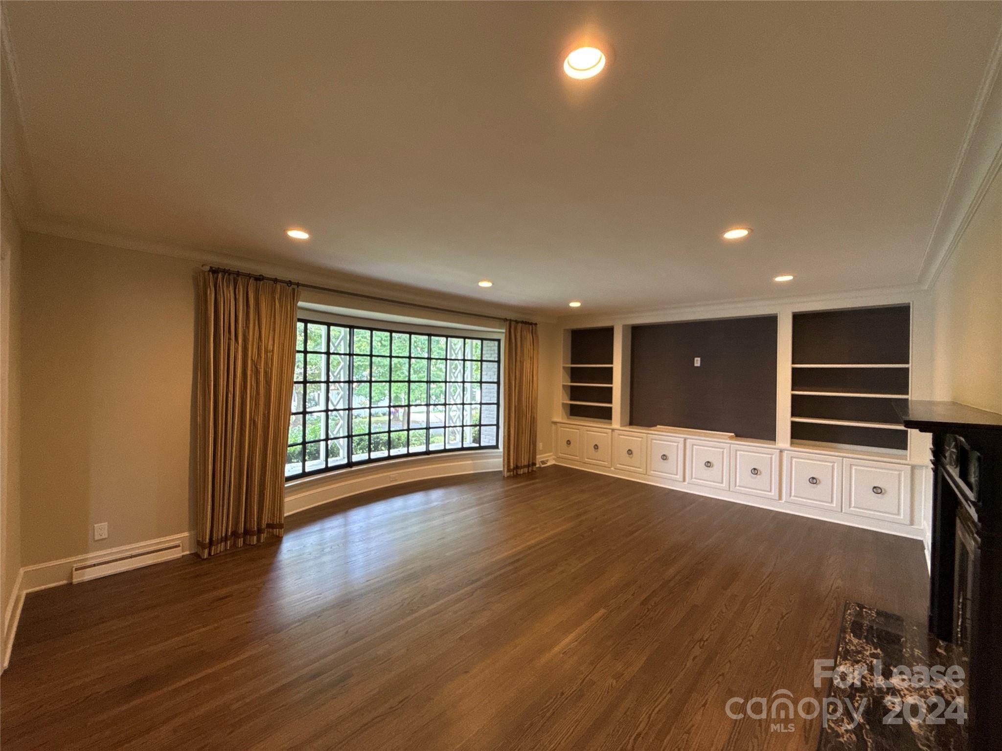 Myers Park - Residential Lease