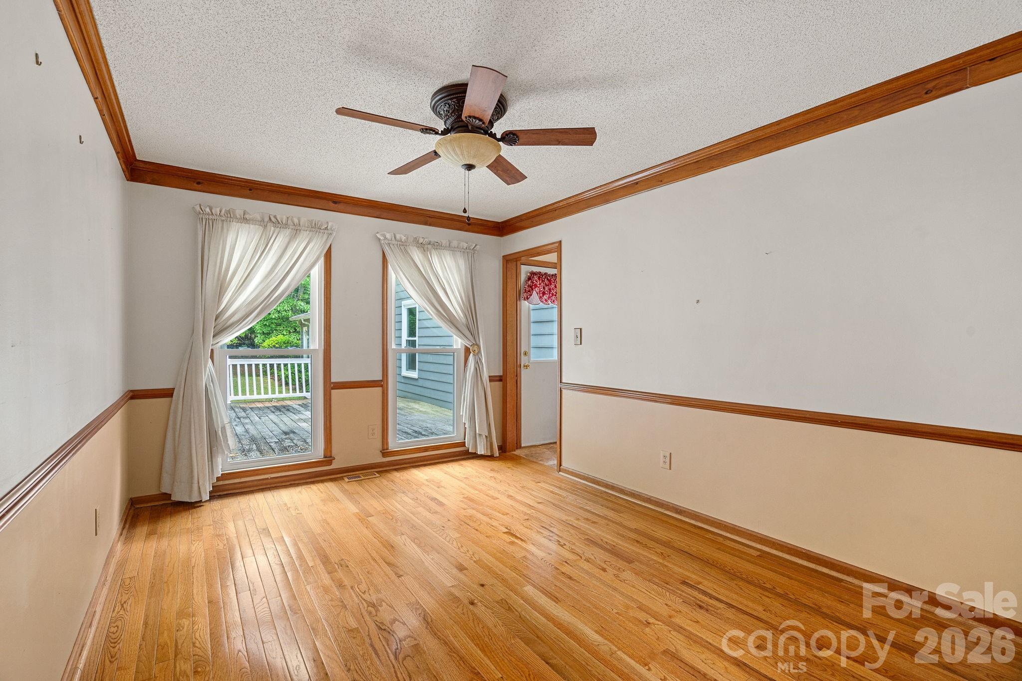 5215 Club View Drive