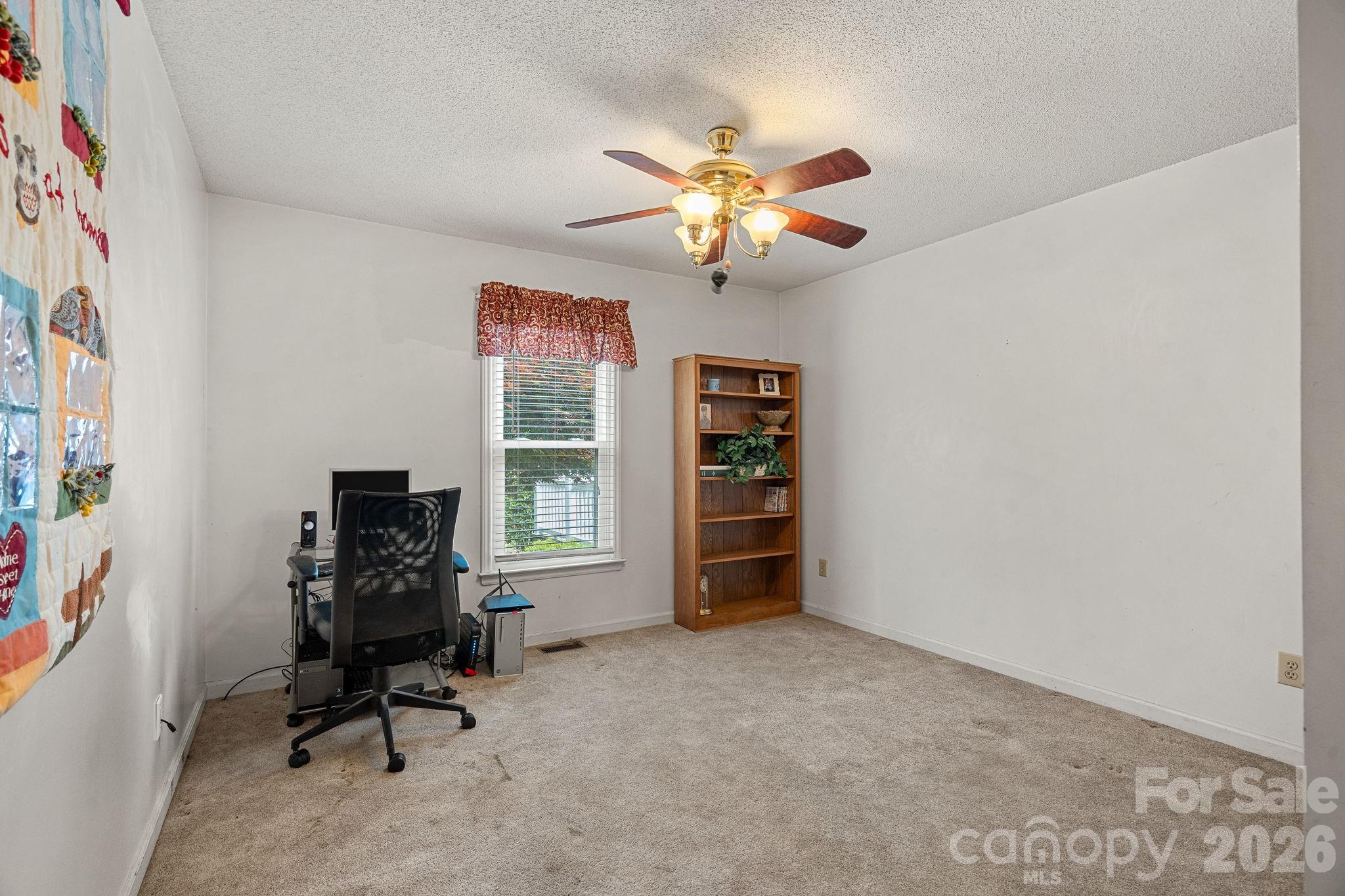 5215 Club View Drive