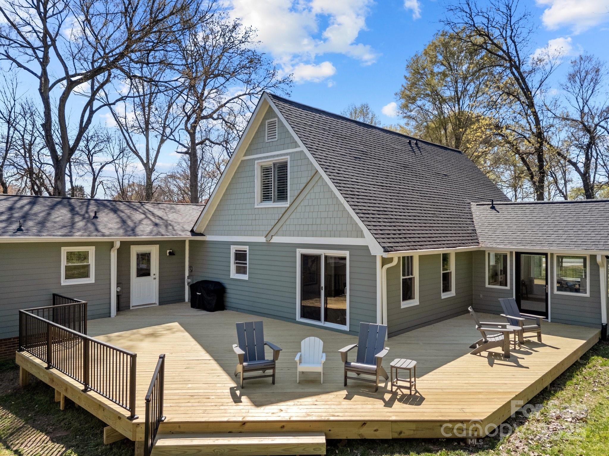 Carolando - Residential