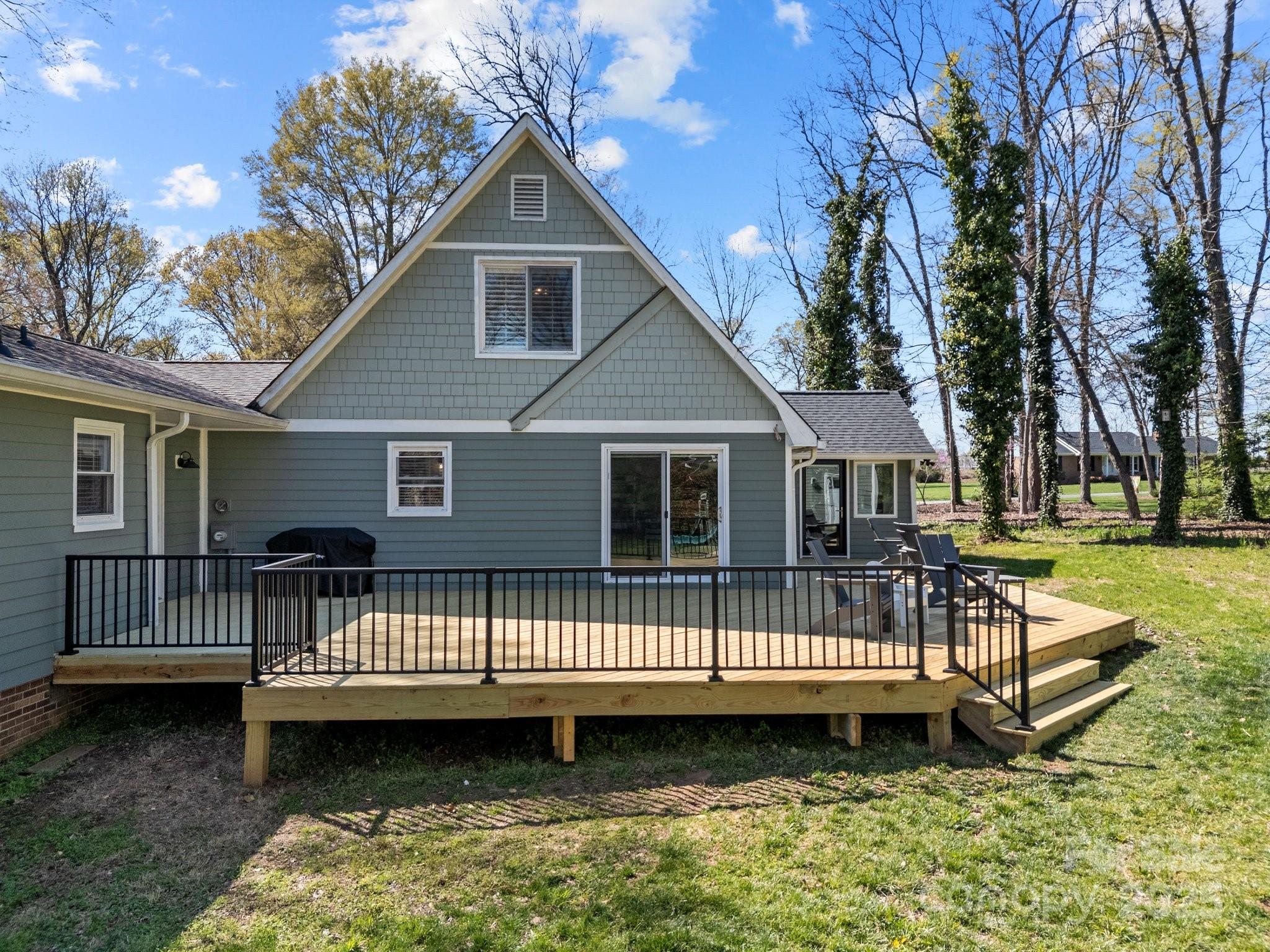 Carolando - Residential