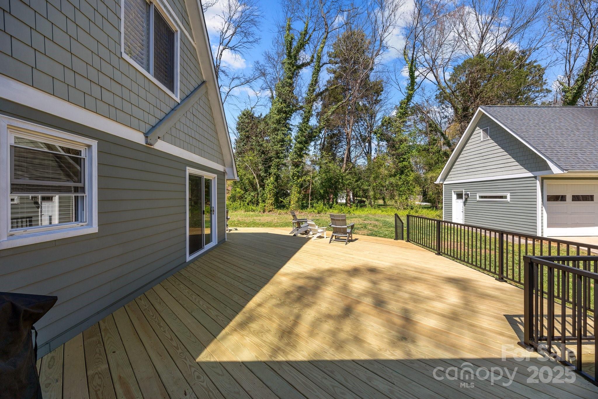 Carolando - Residential