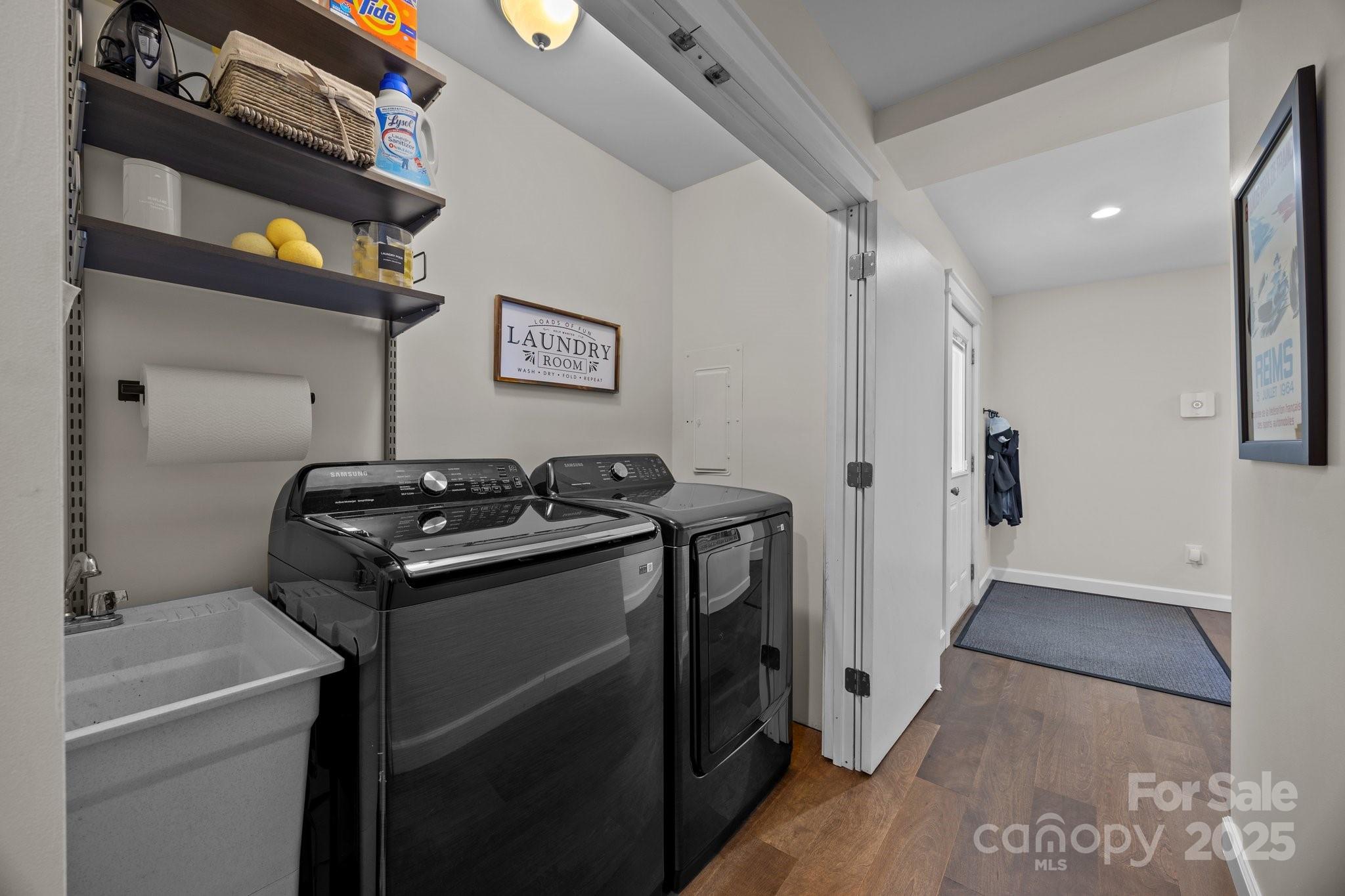 Carolando - Residential