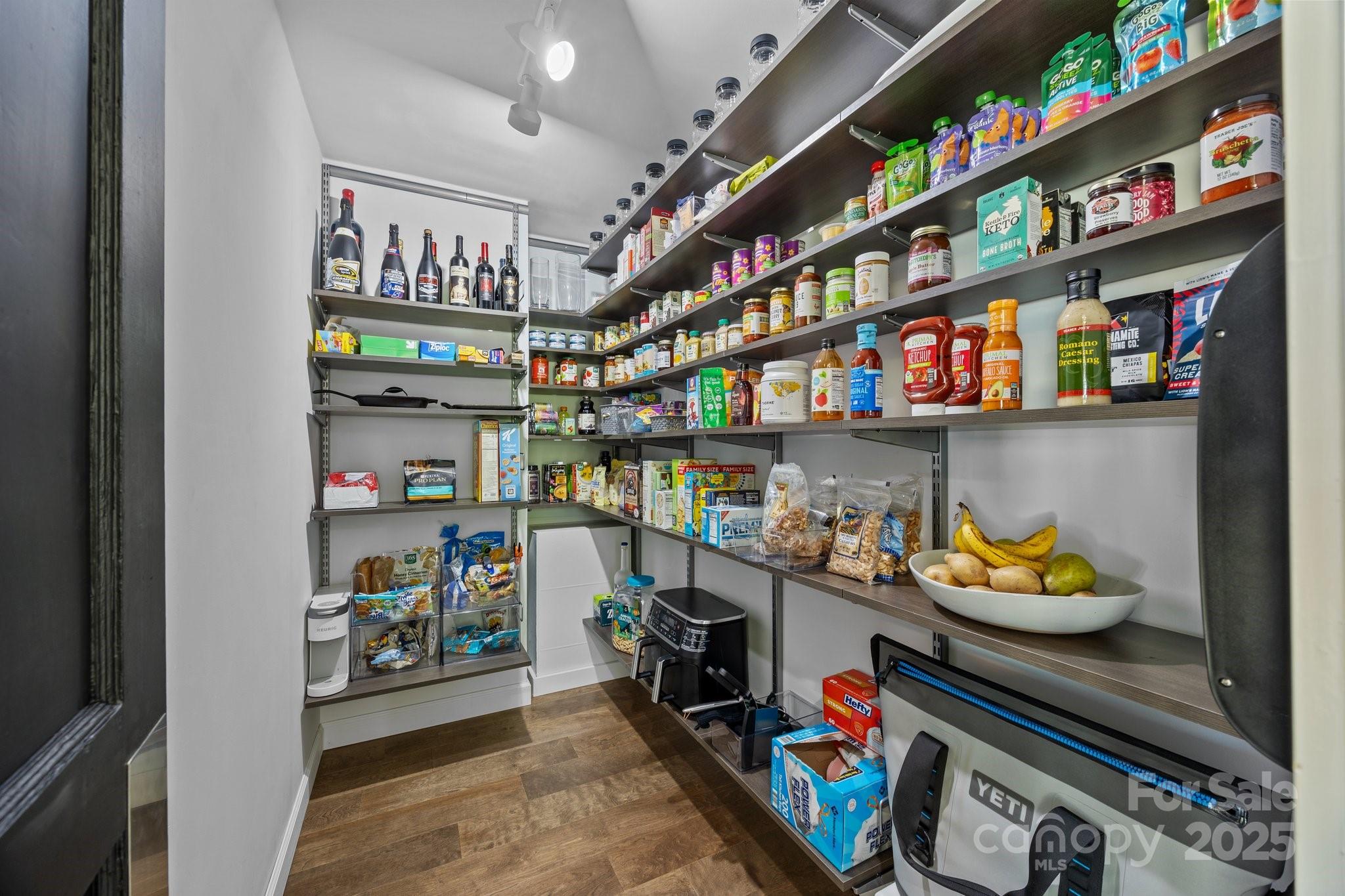 Carolando - Residential