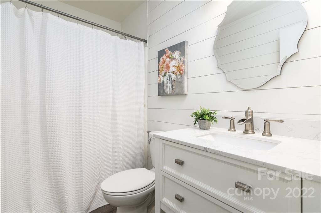 Tega Cay - Residential