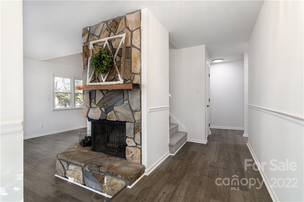 Tega Cay - Residential