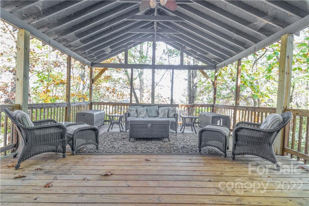 Tega Cay - Residential