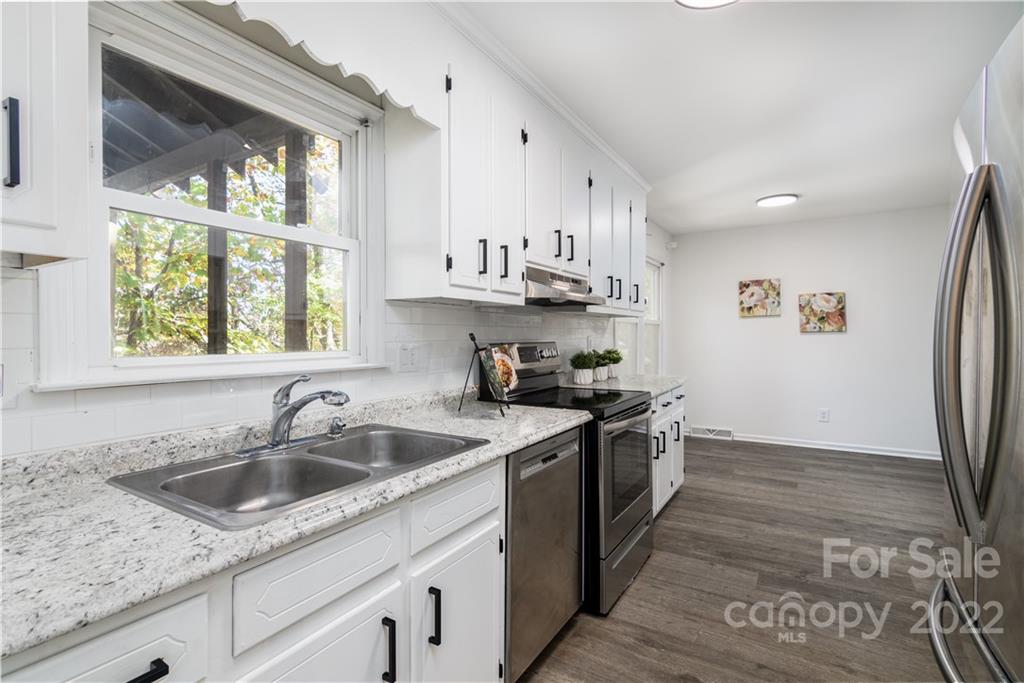 Tega Cay - Residential